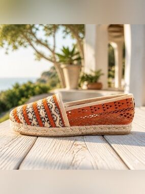 NWOB Cobra Society Women Wool & Leather Laser Cut Tapestry Espadrilles Size 7